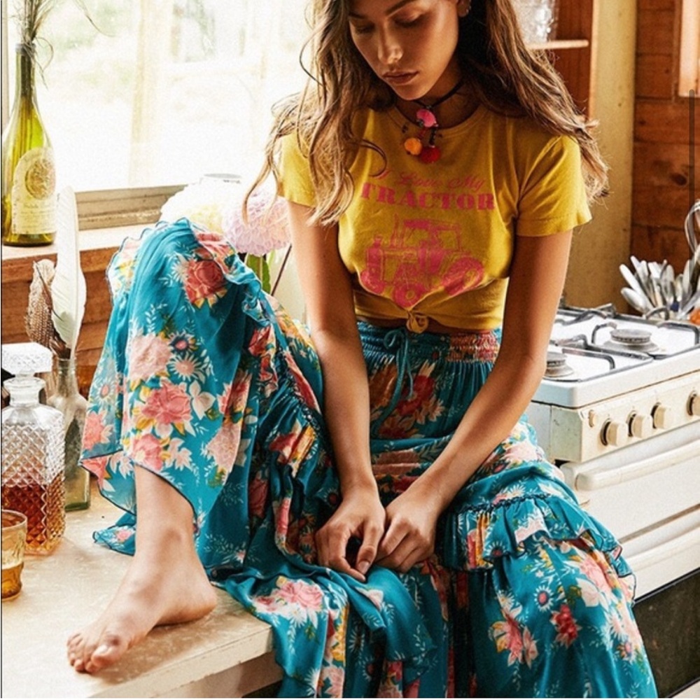 Jagger Spell skirt  💙💛💙